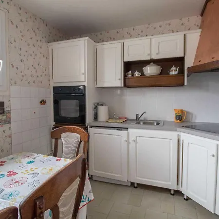 Pont-du-chateau, 4 Pieces, 5 Personnes - Fr-1-630-293 Vakantiehuis *