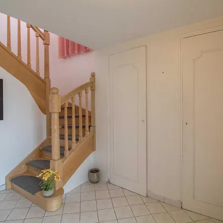 Pont-du-chateau, 4 Pieces, 5 Personnes - Fr-1-630-293 Vakantiehuis